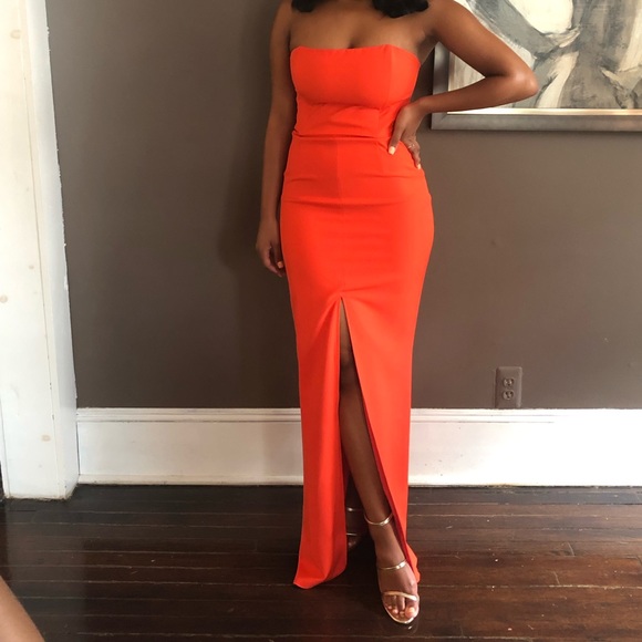 🚫SOLD🚫🎉HP🎉Stunning Front Split Gown - Picture 3 of 4